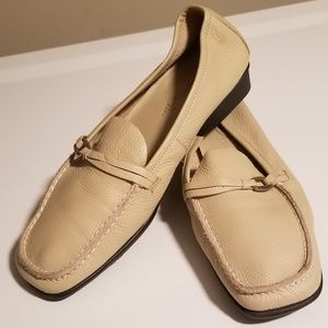 Jasmine flex loafers